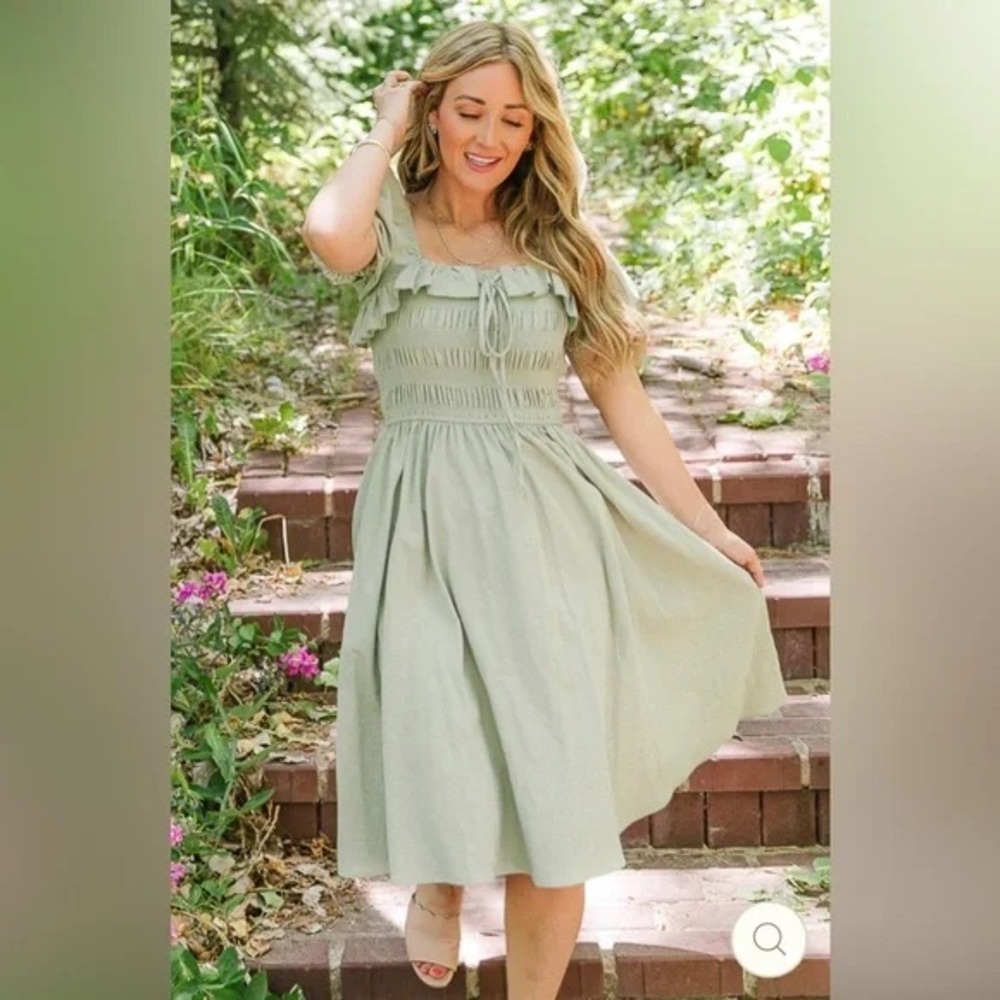 Ivy City Co Rae Dress Sage Size Small